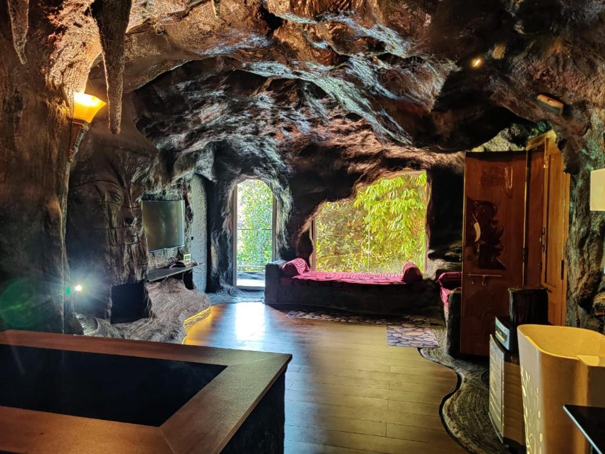 Rai'S Coorg Cave House Villa Madikeri Eksteriør bilde